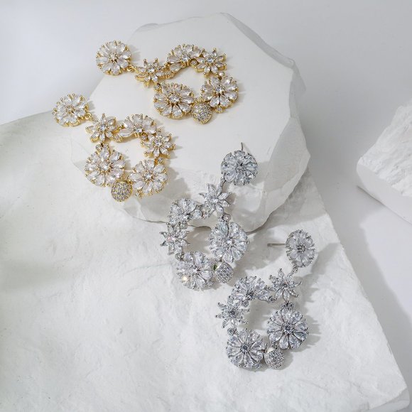 Swarovski Jewelry - Anthro Festive Silver Snowflakes Floral Earrings Holiday Season